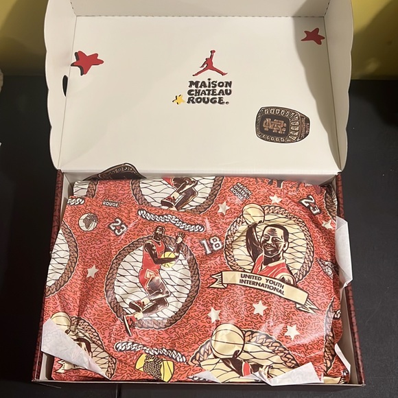 BRAND NEW SPECIAL EDITION MAISON CHATEAU ROUGE RETRO JORDAN 2 NWT - Picture 6 of 17